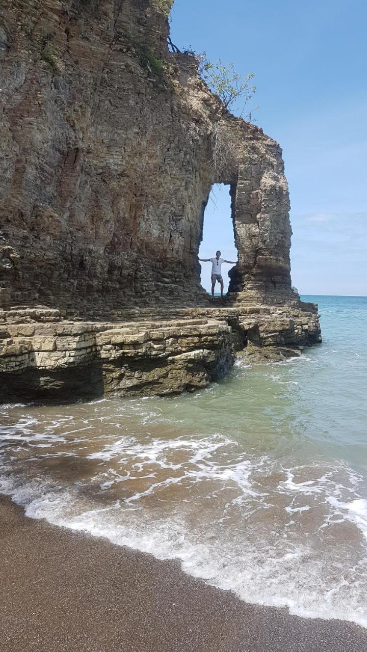 Hospedaje Algarrobo มิาชาลิญา ภายนอก รูปภาพ
